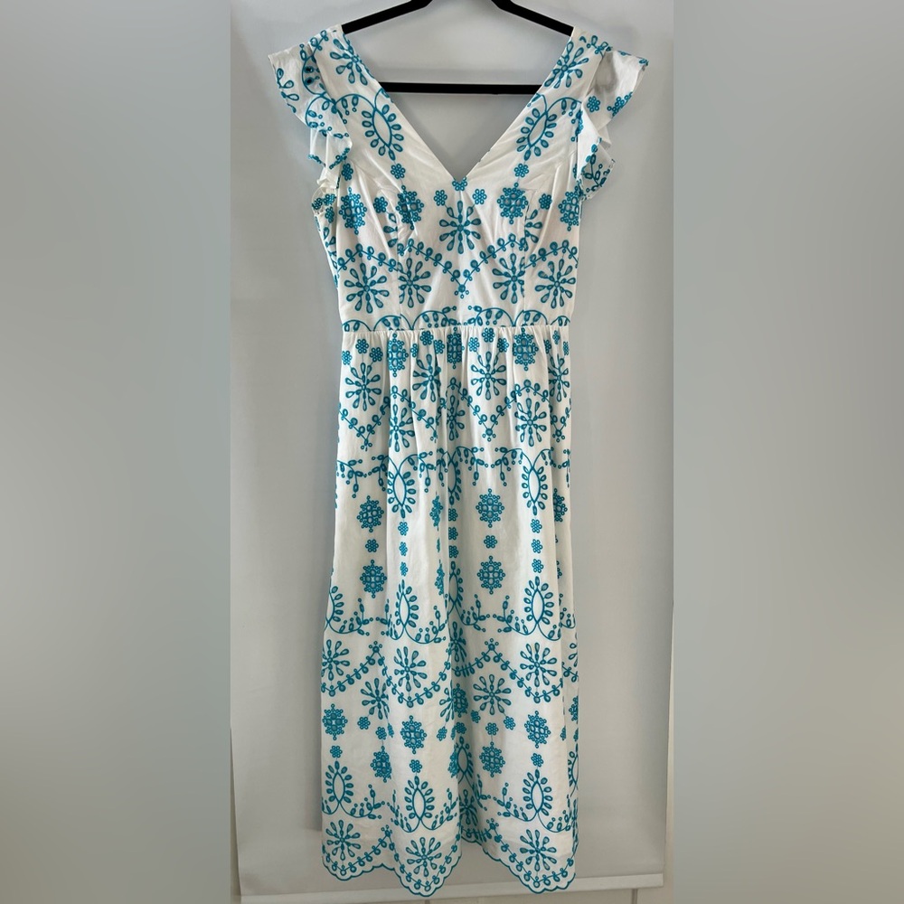 Lilly Pulitzer Lillyanne White and Blue Floral Eyelet Dress, Size 6 - Picture 2 of 5